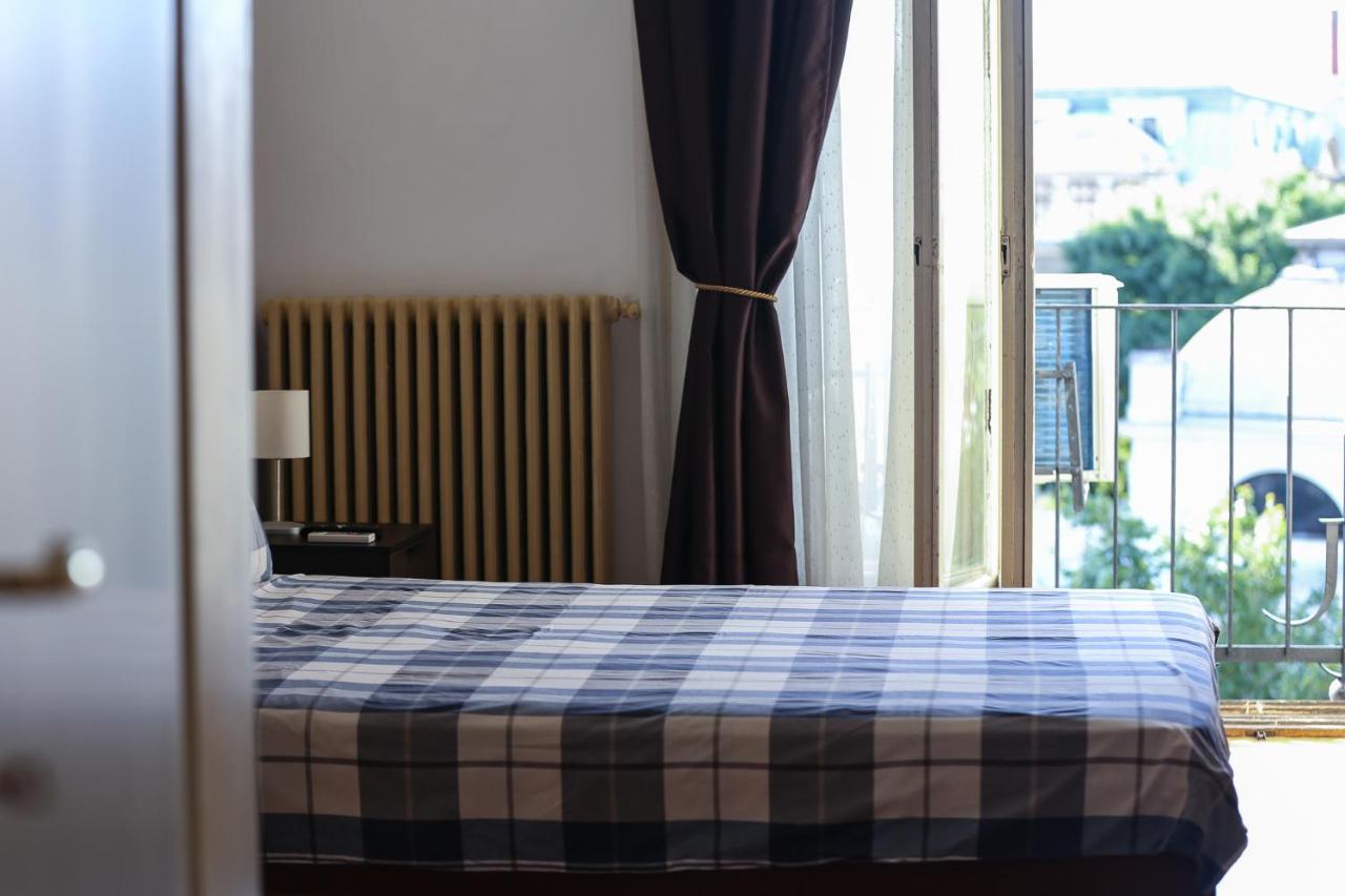 Charming Studio With City View Бухарест Экстерьер фото