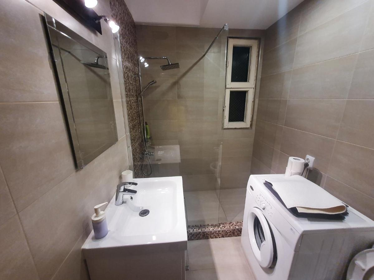Charming Studio With City View Бухарест Экстерьер фото